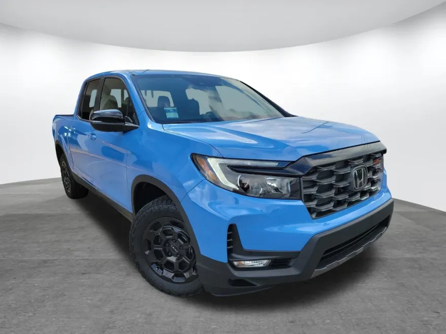 2025 Honda Ridgeline TrailSport photo 1
