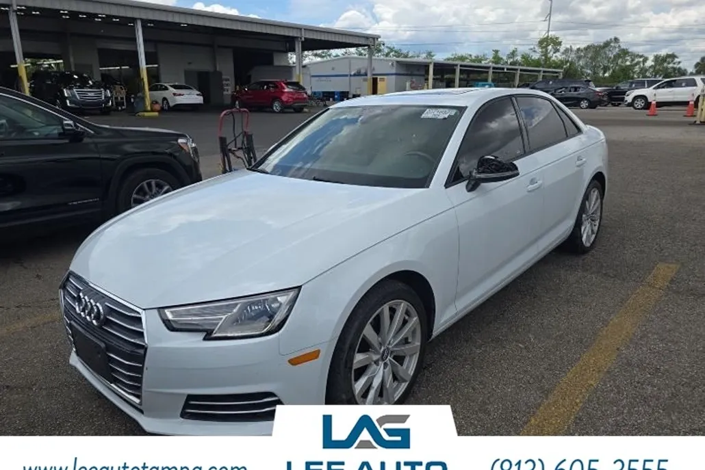 2017 Audi A4 Quattro Premium photo 1