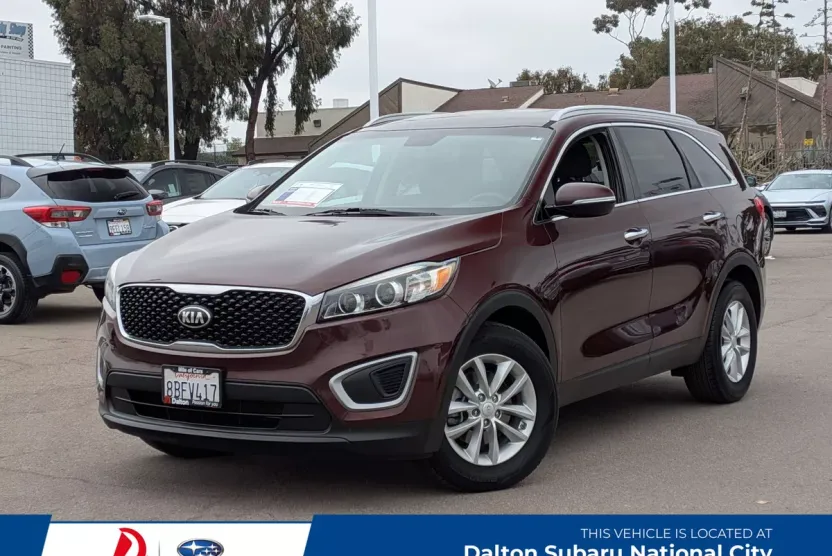 2018 Kia Sorento LX photo 1