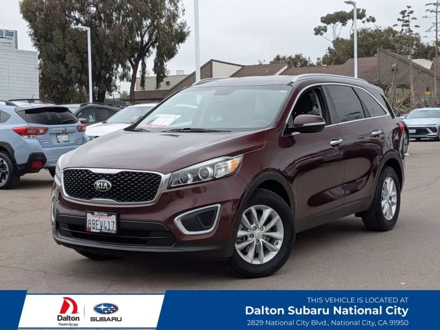 2018 Kia Sorento LX photo 1
