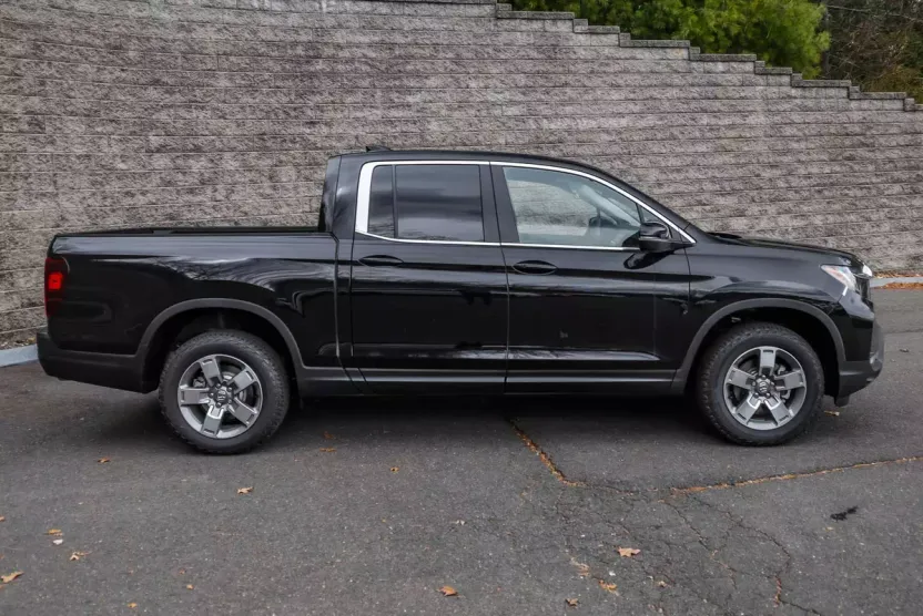 2025 Honda Ridgeline RTL photo 1