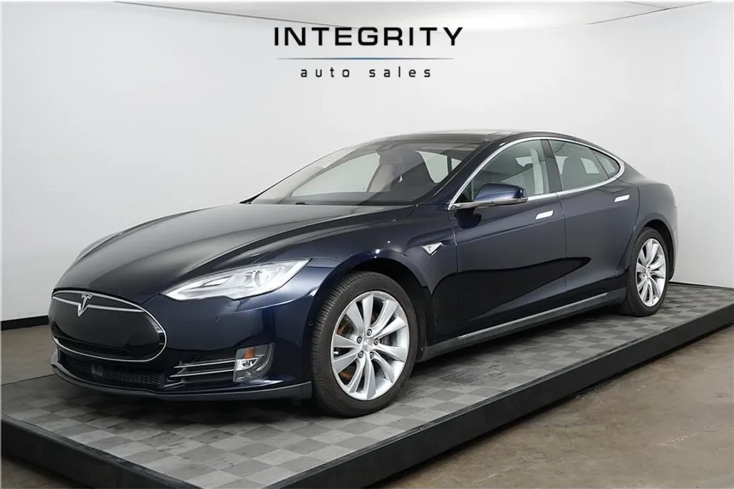 2014 Tesla Model S P85 photo 1