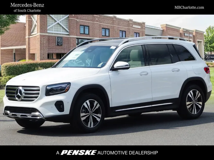2025 Mercedes Benz GLB 250 4MATIC photo 1