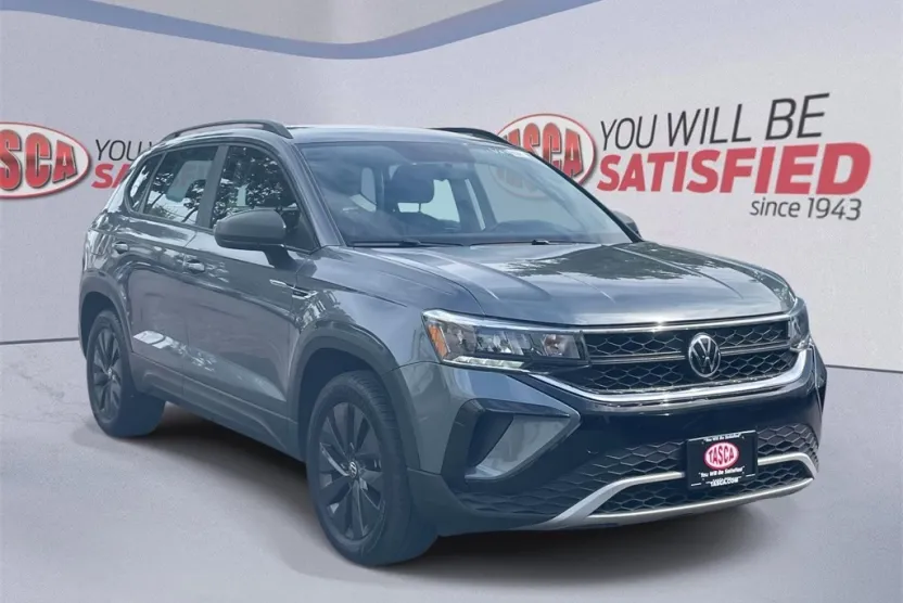 2022 Volkswagen Taos S photo 1