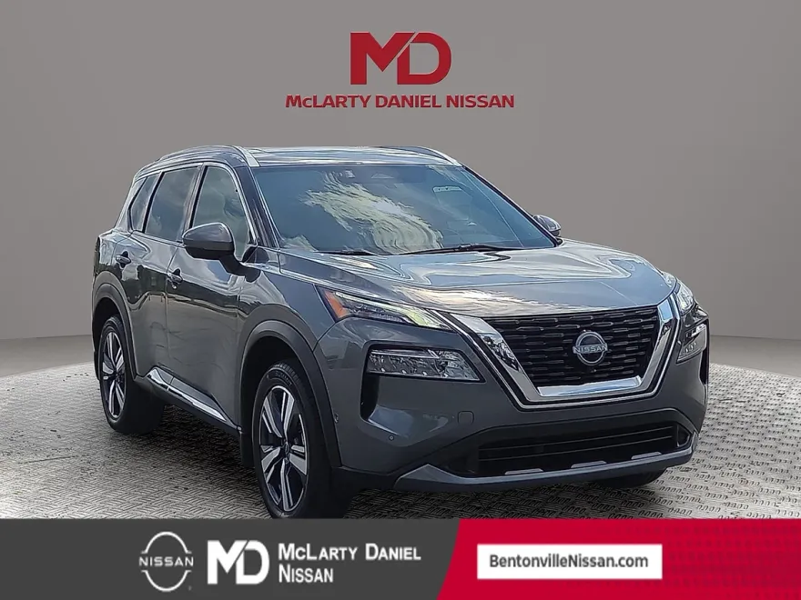 2023 Nissan Rogue SL photo 1