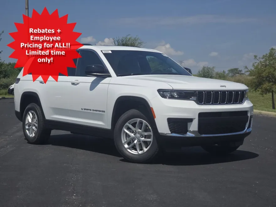 2025 Jeep Grand Cherokee Laredo photo 1