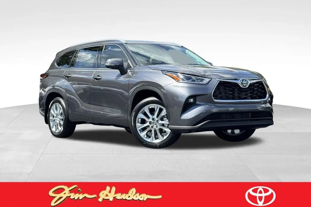 2025 Toyota Highlander XLE Limited photo 1