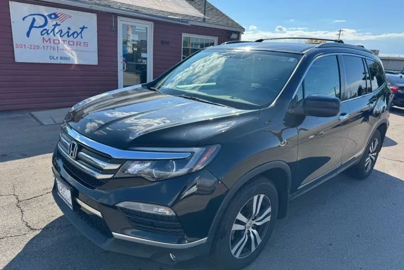2016 Honda Pilot LX photo 1