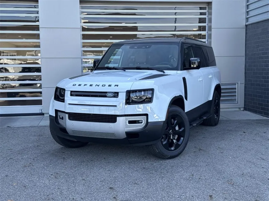 2025 Land Rover Defender 130 S photo 1