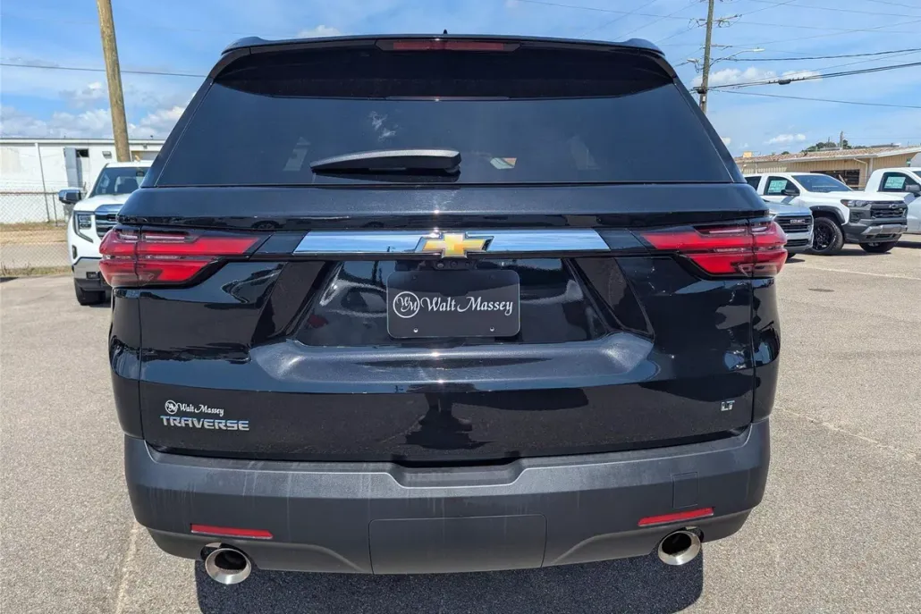 2023 Chevrolet Traverse Cloth photo 1