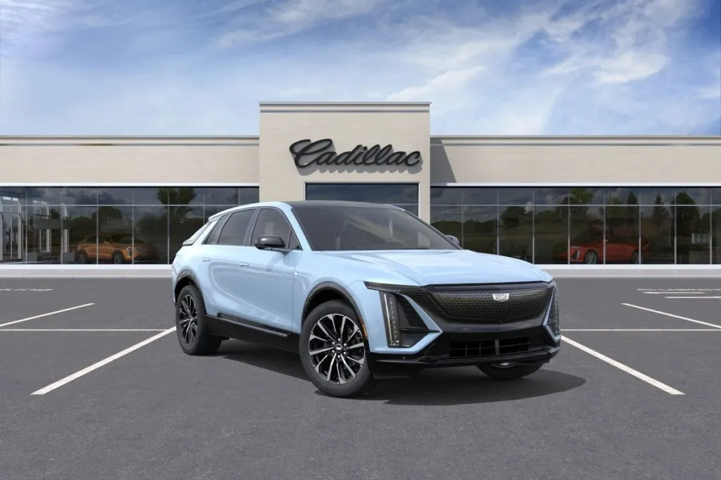2025 Cadillac Lyriq Sport photo 1