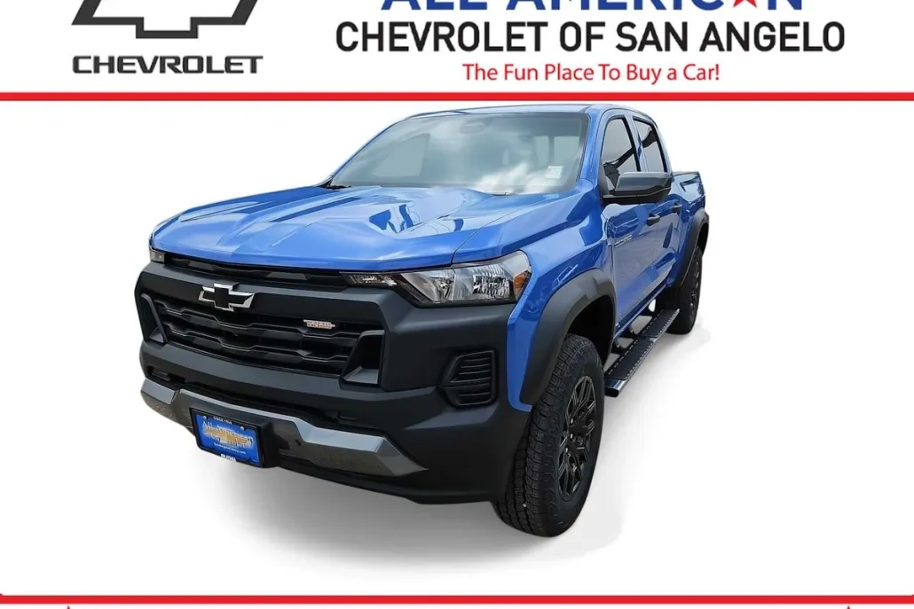 2025 Chevrolet Colorado Trail Boss photo 1