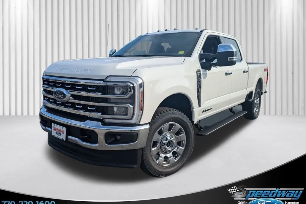2025 Ford F-250 Lariat photo 1