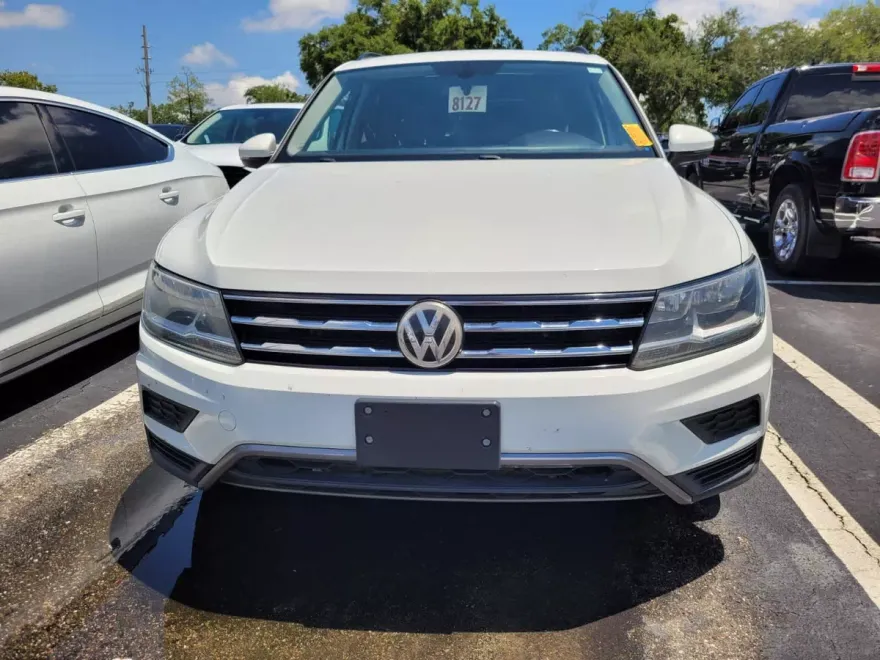 2019 Volkswagen Tiguan SE photo 1