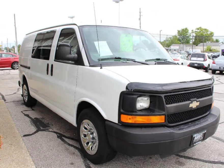 2012 Chevrolet Express 1500 Cargo Van photo 1