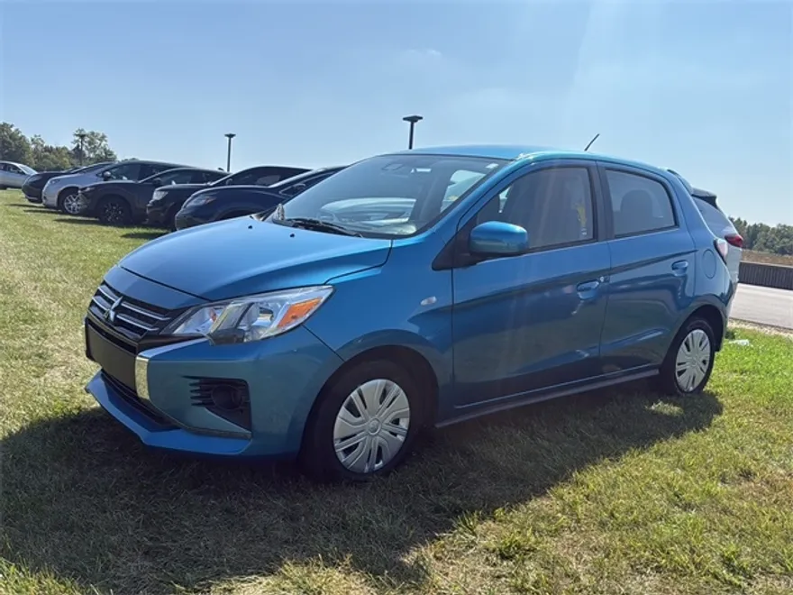 2024 Mitsubishi Mirage ES photo 1