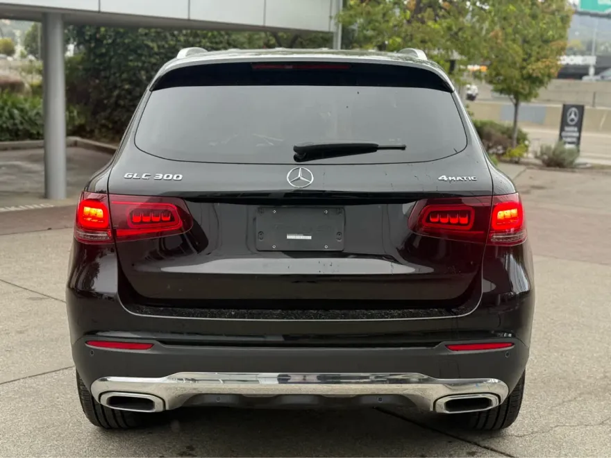 2022 Mercedes Benz GLC 300 4MATIC photo 1