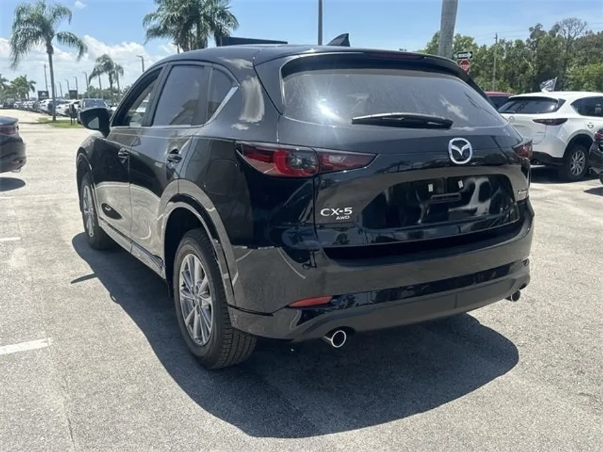 2025 Mazda CX-5 2.5 Select photo 8