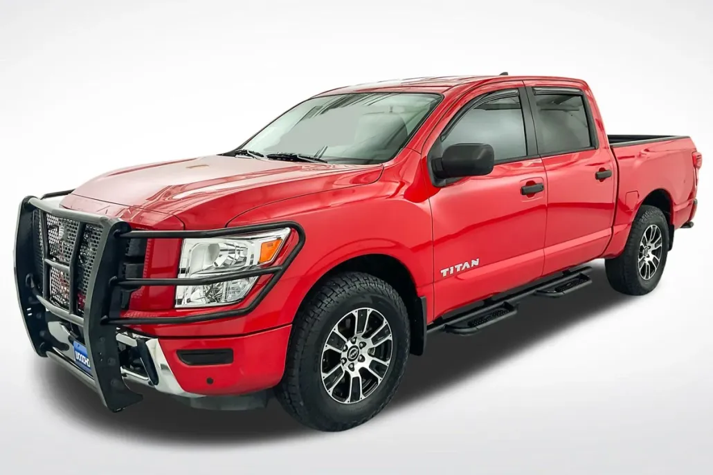 2024 Nissan Titan SV photo 1