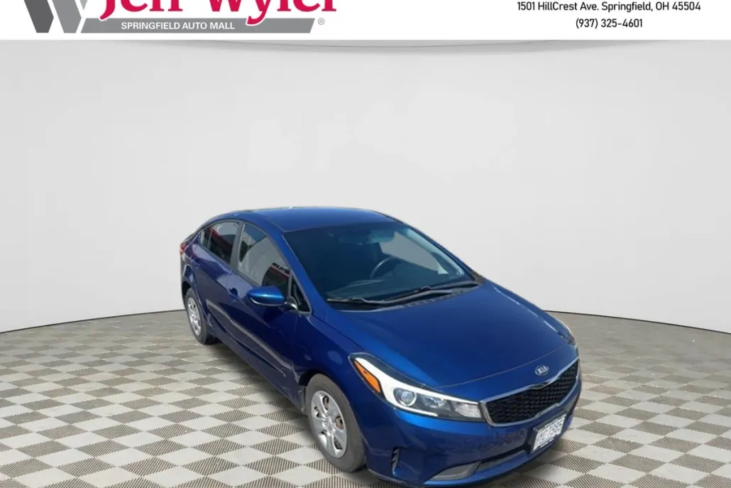 2017 Kia Forte LX Base photo 1
