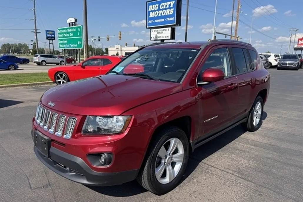 2014 Jeep Compass Latitude photo 1