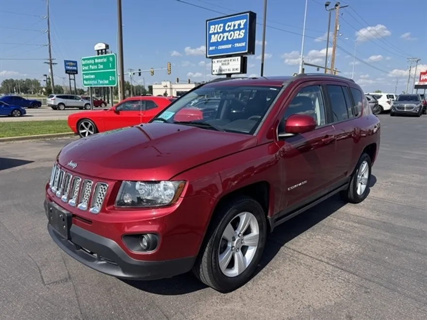 2014 Jeep Compass Latitude photo 1