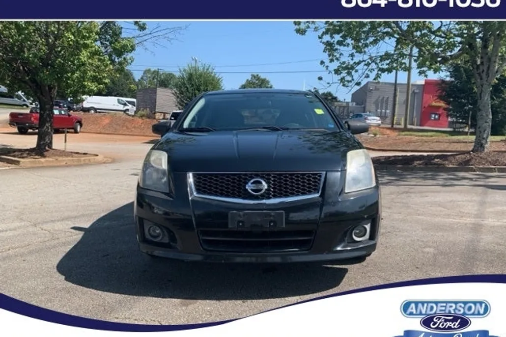2010 Nissan Sentra 2.0 SR photo 1