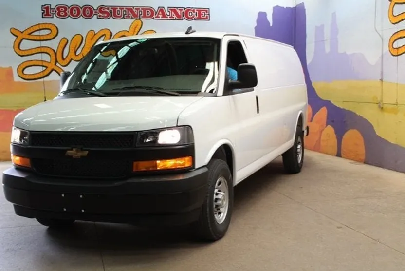 2025 Chevrolet Express 2500 Work Van Cargo photo 1