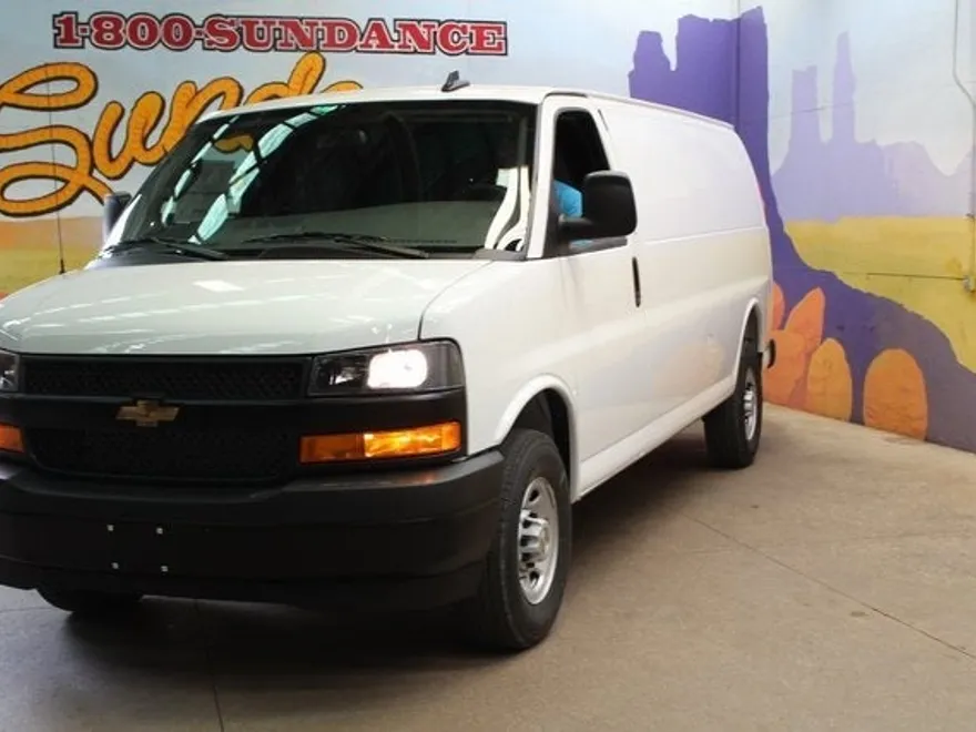 2025 Chevrolet Express 2500 Work Van Cargo photo 1