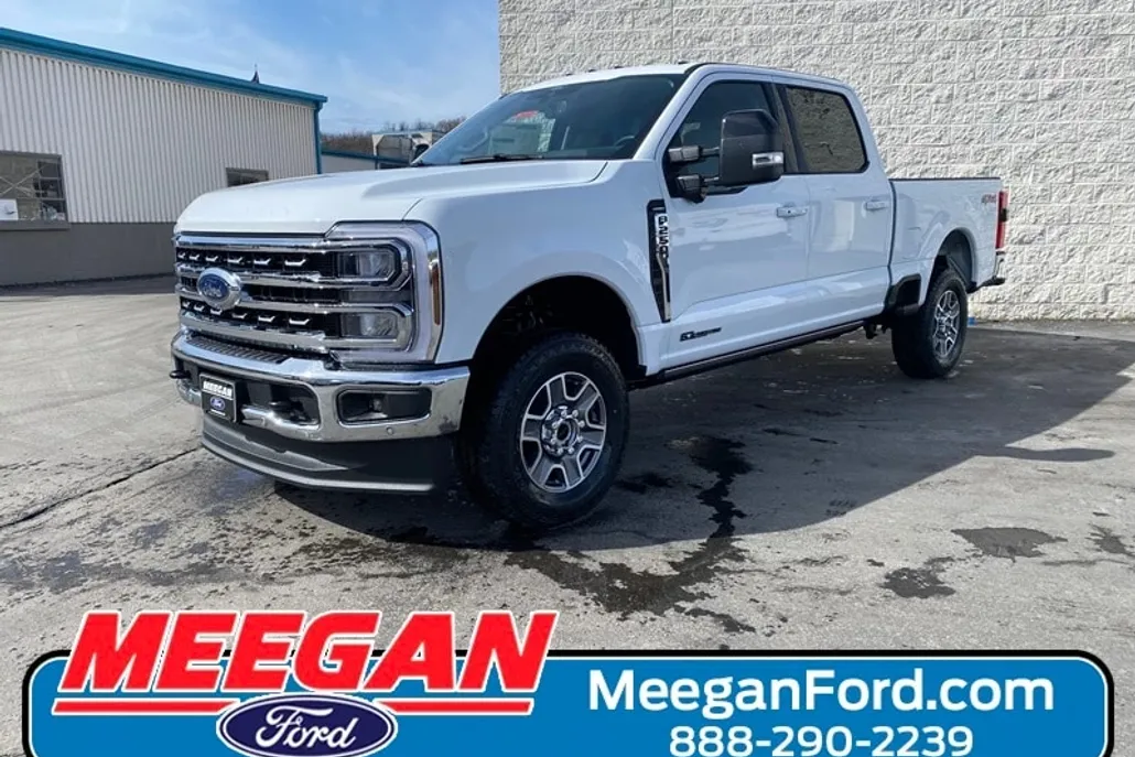 2025 Ford F-250 Lariat photo 1