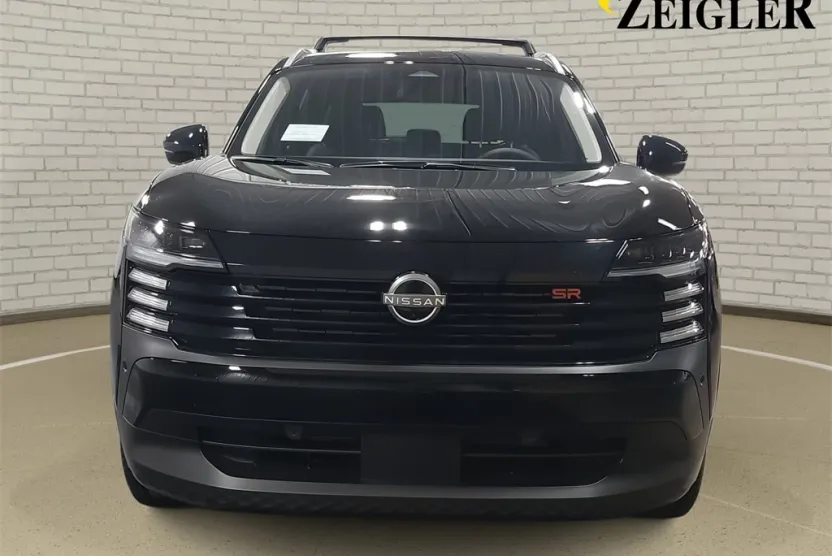 2026 Nissan Kicks SR photo 1