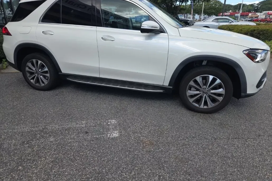 2022 Mercedes Benz GLE 350 4MATIC photo 1