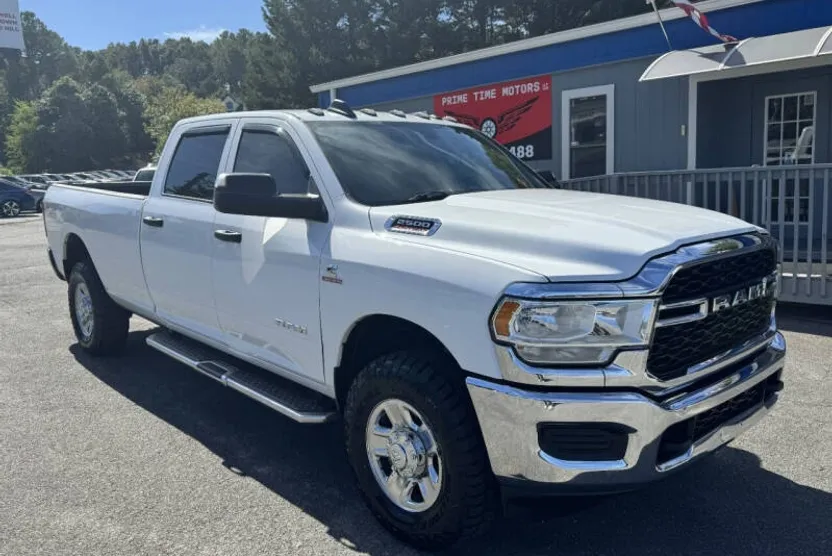2020 Ram 2500 Tradesman photo 1