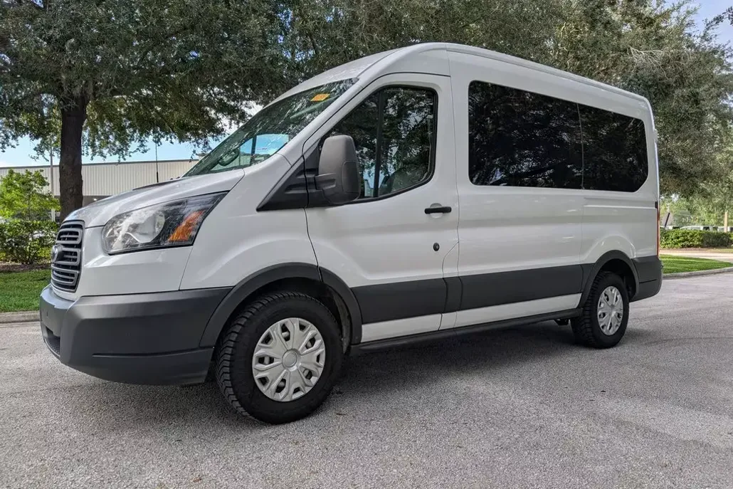 2015 Ford Transit XL photo 1