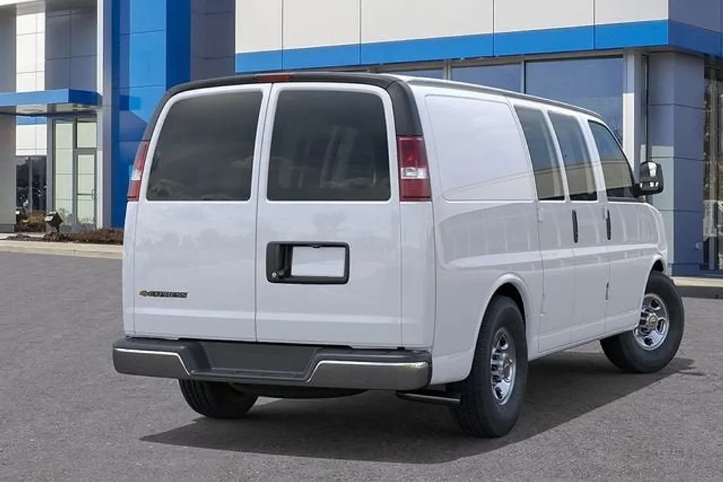2025 Chevrolet Express Cargo 2500 photo 1