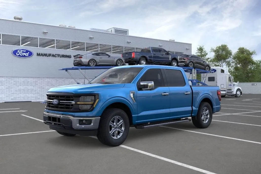 2025 Ford F-150 XLT photo 1