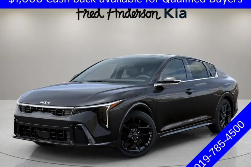 2025 Kia K4 GT-Line Turbo photo 1