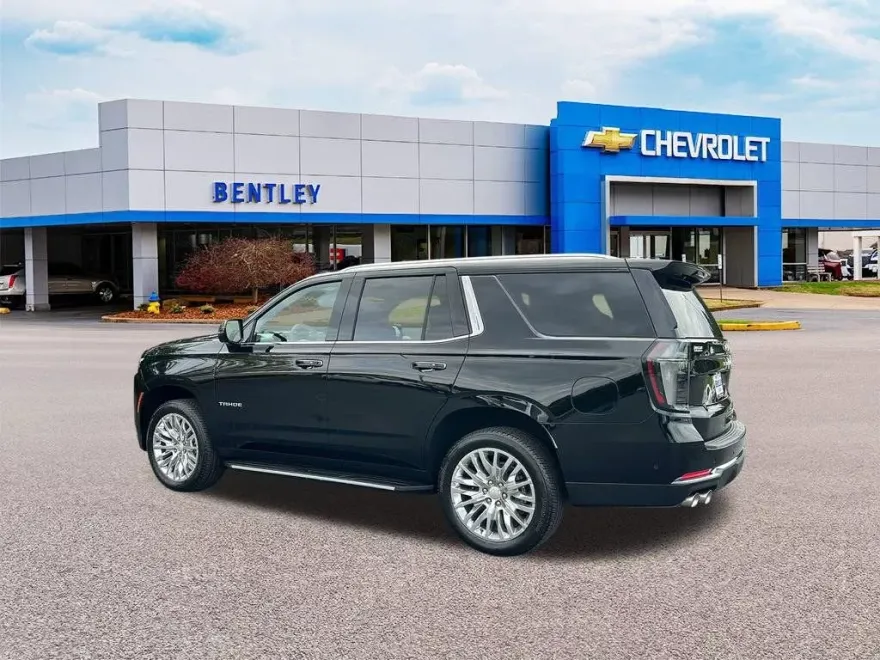 2025 Chevrolet Tahoe Premier photo 1