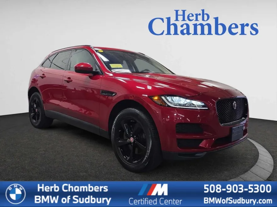 2017 Jaguar F-PACE Prestige photo 1