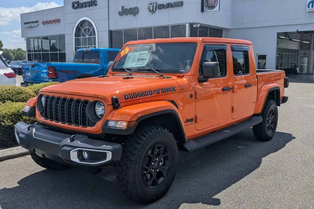 2025 Jeep Gladiator Sport photo 1