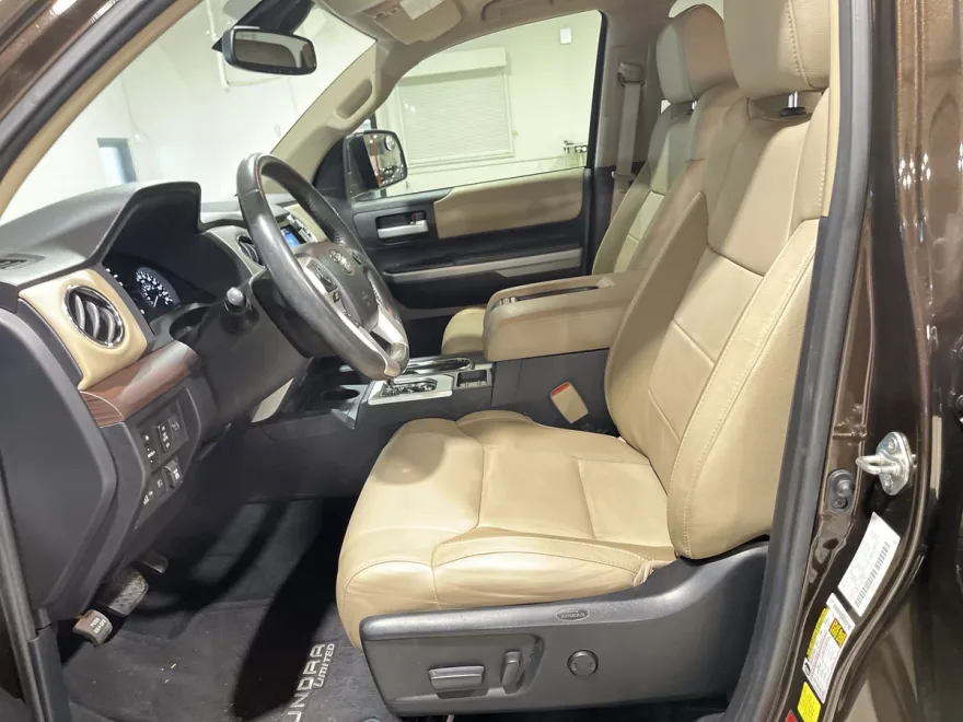 2021 Toyota Tundra Limited Grade photo 1