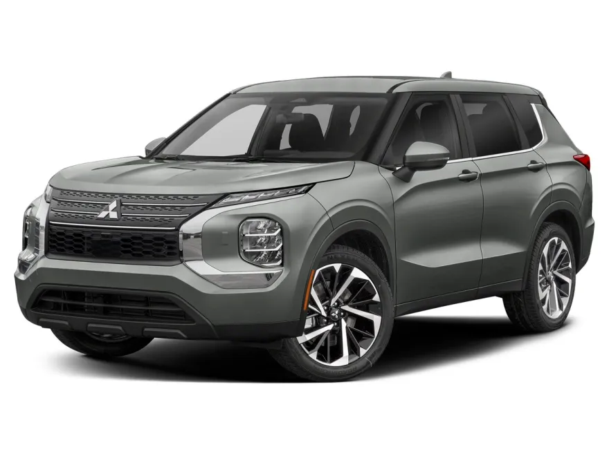 2022 Mitsubishi Outlander photo 1