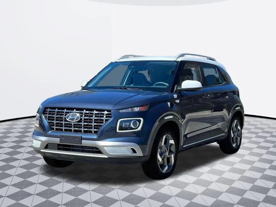 2025 Hyundai Venue Limited photo 1