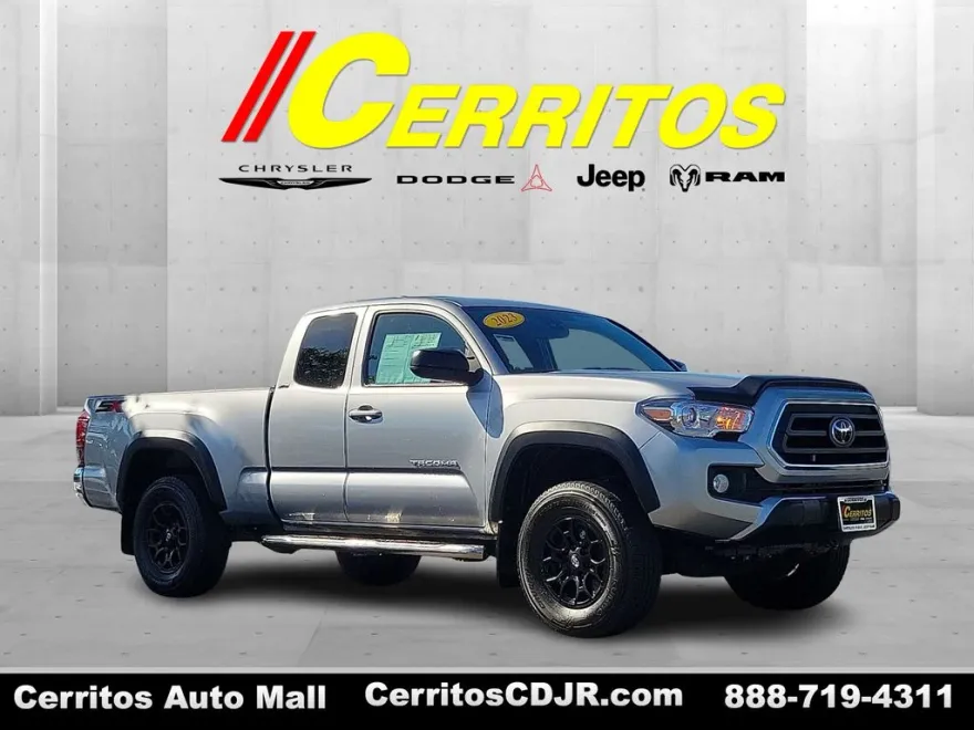 2023 Toyota Tacoma TRD Sport V6 photo 1