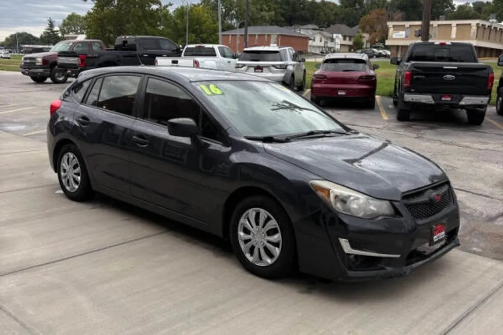 2016 Subaru Impreza 2.0i photo 1