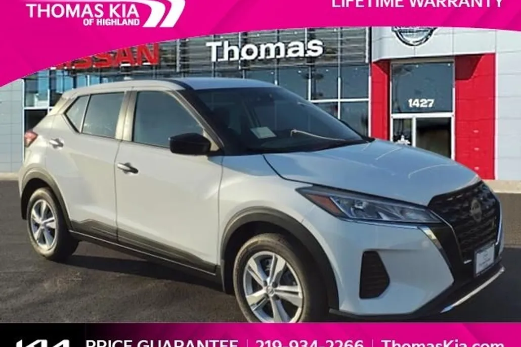 2025 Nissan Kicks Play S photo 1