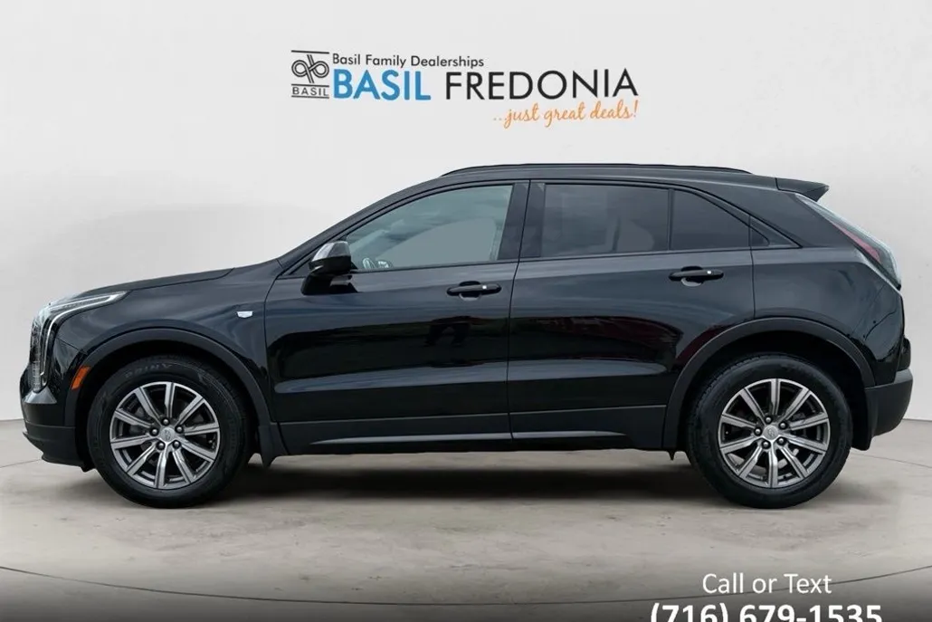 2019 Cadillac XT4 Sport photo 1