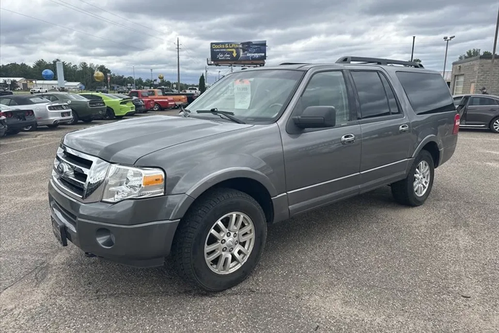 2012 Ford Expedition XLT EL photo 1