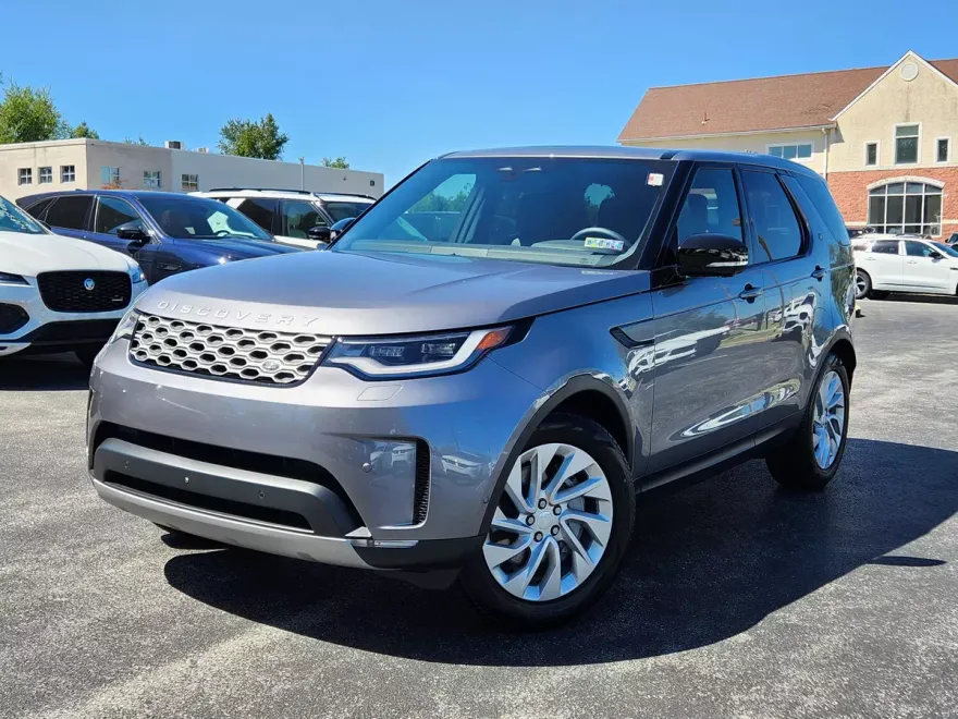 2025 Land Rover Discovery S photo 1