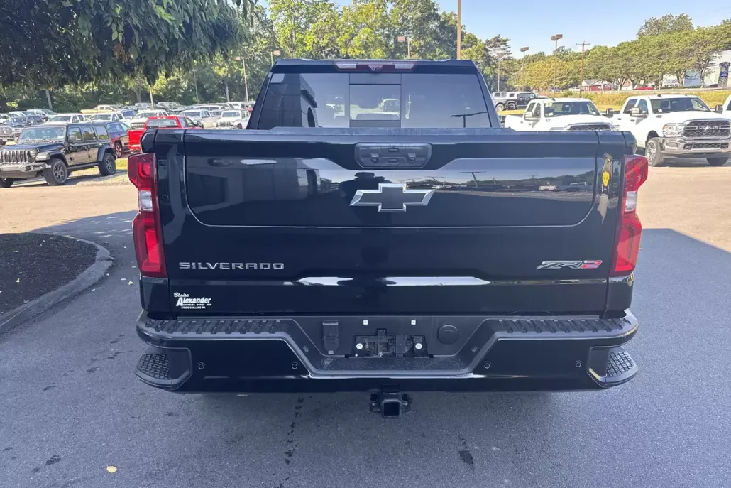 2023 Chevrolet Silverado 1500 ZR2 photo 1